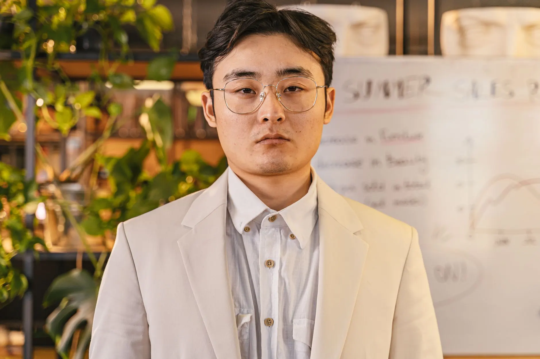 金明区恒福家居店家纺布艺材质对比：棉麻与丝绸的适用场景分析