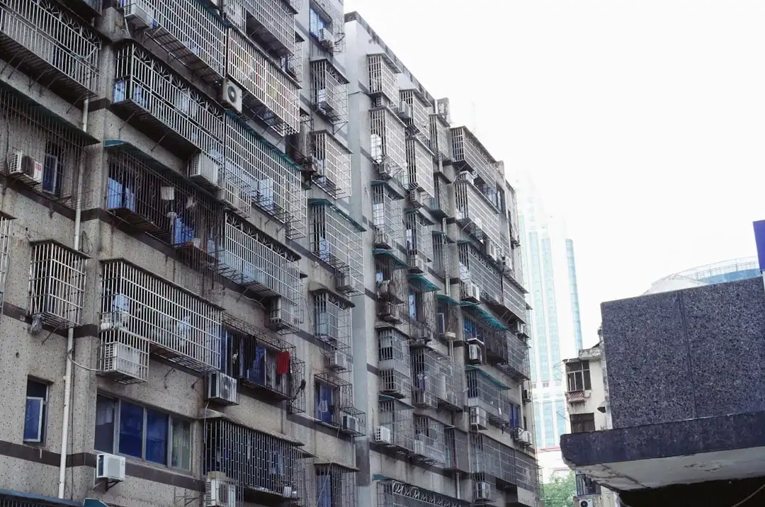 2024年家居饰品流行趋势解读：新中式风格在河南家庭中的应用